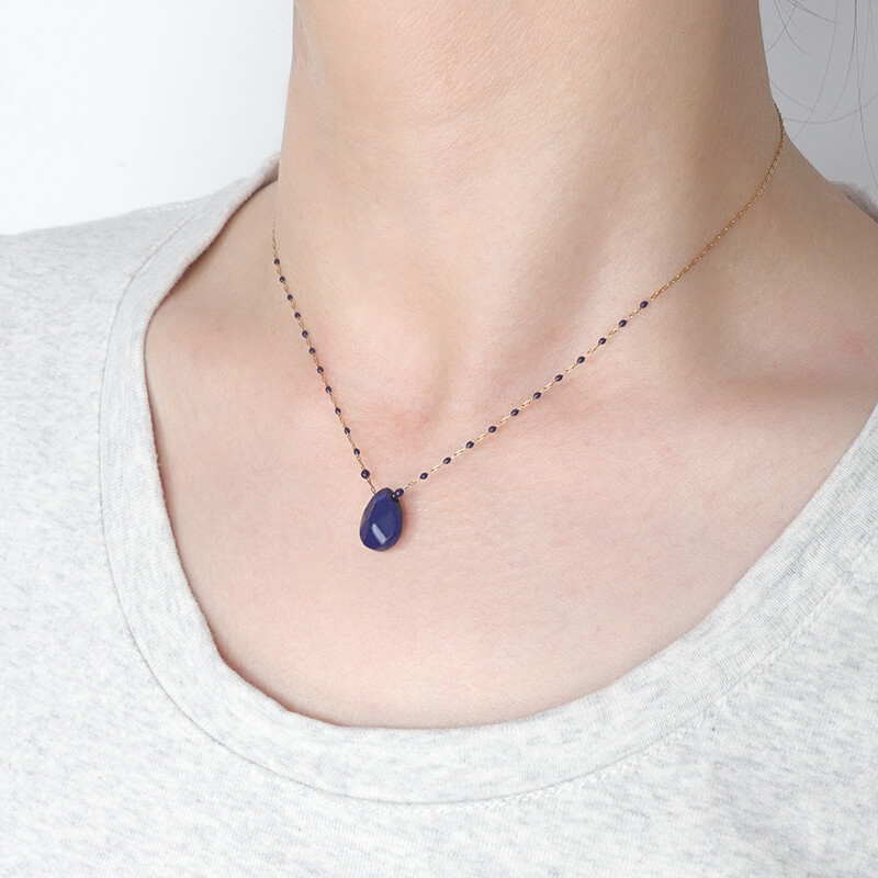 Elegant Collarbone Necklace with Geometric Lapis Lazuli Pendant