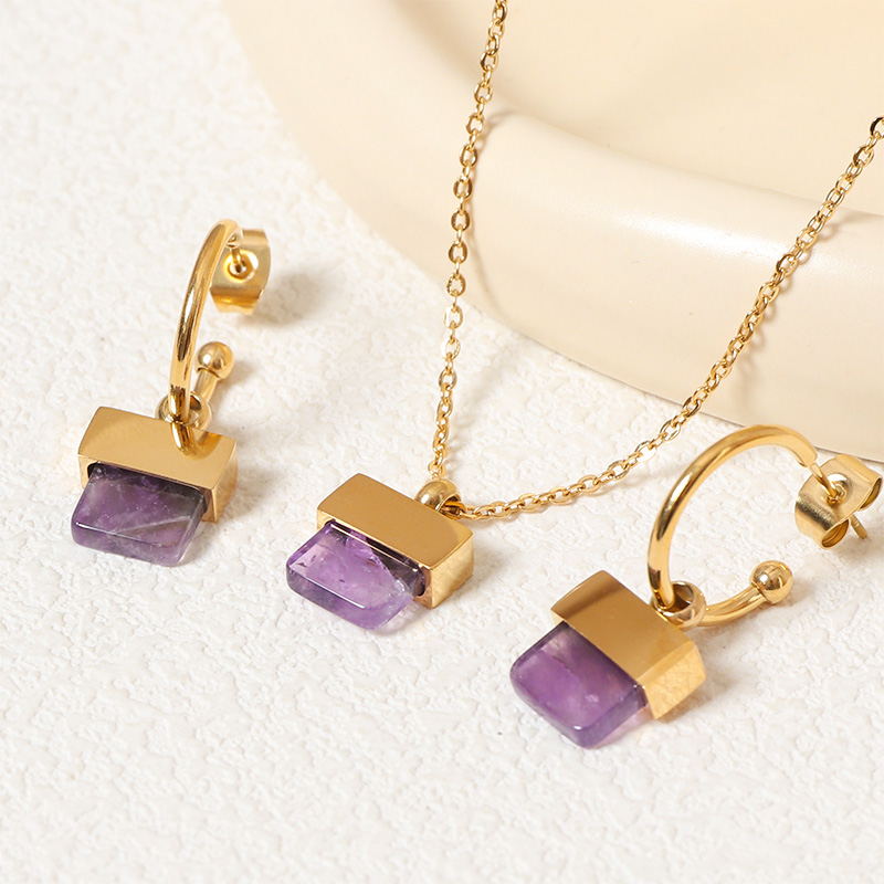 Gold Amethyst Jewelry Set for Emotional Balance and Elegance