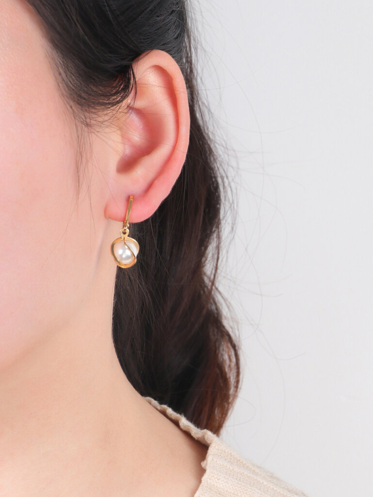 Minimalist Gold Hoop Pearl Drop Earrings Lightweight