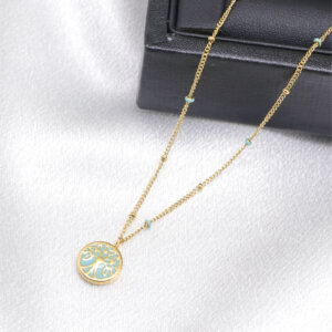 Stylish Gold Enamel Necklace for A Minimalist Chic Look