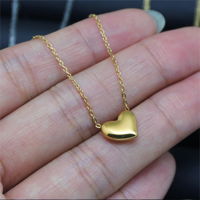 Versatile Stainless Steel Heart Pendant Necklace in Gold And Silver