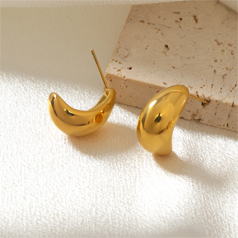 Classic and Modern Ladies Gold Hoop Earrings Collection