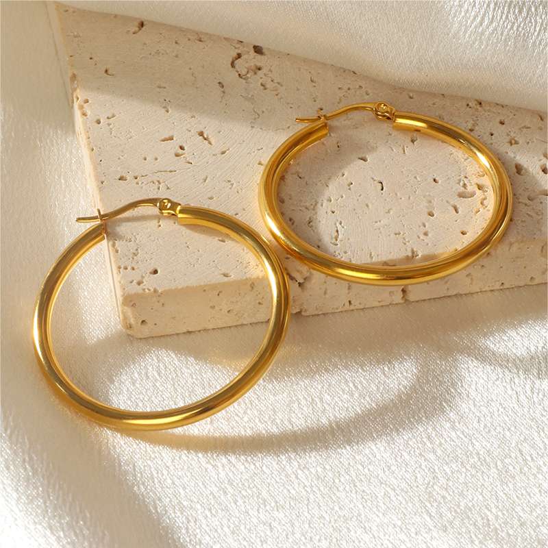 Classic and Modern Ladies Gold Hoop Earrings Collection