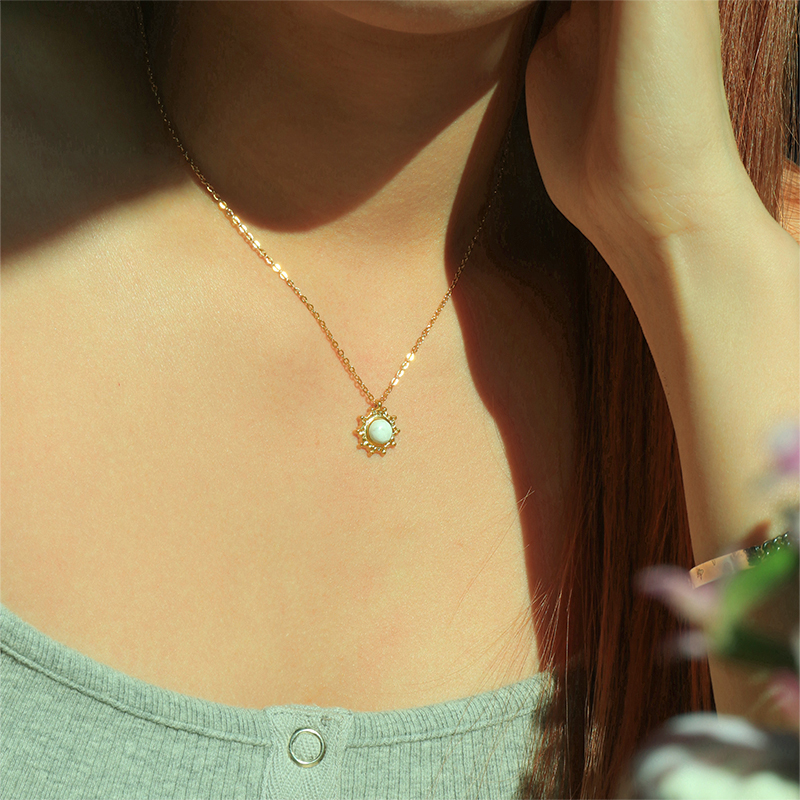 Elegant 18K Gold Plated Natural Stone Sun Pendant Necklace