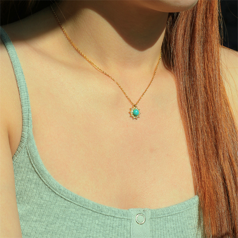 Elegant 18K Gold Plated Natural Stone Sun Pendant Necklace