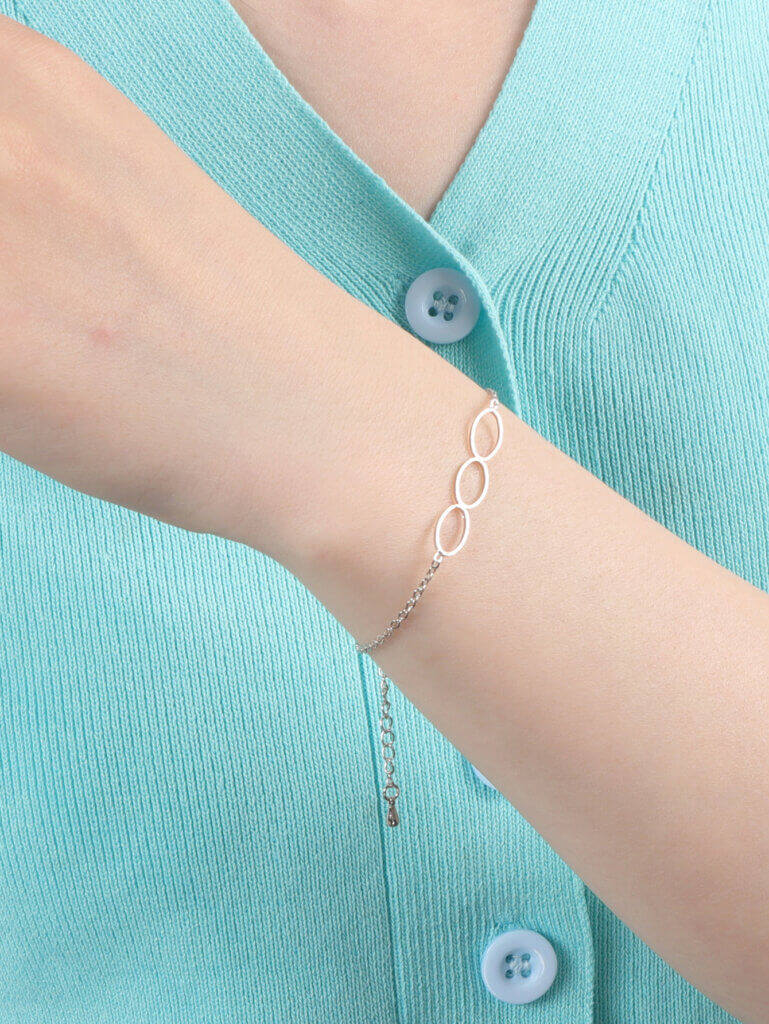 Minimalist Adjustable Infinity Bracelet with Meaningful Symbolism