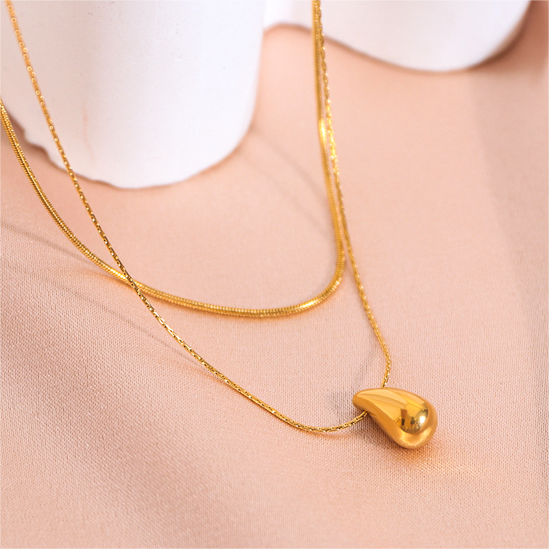 Minimalist Stainless Steel Teardrop Pendant Necklace in Gold And Steel Tones