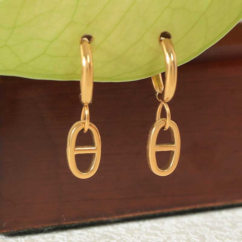 Classic 18K Gold Plated Stainless Steel Pig Nose Design Earrings