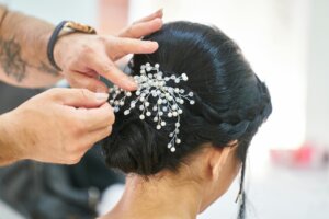 Justop Fashion Jewelry | The Beauty and Versatility of Metal Hair Accessories