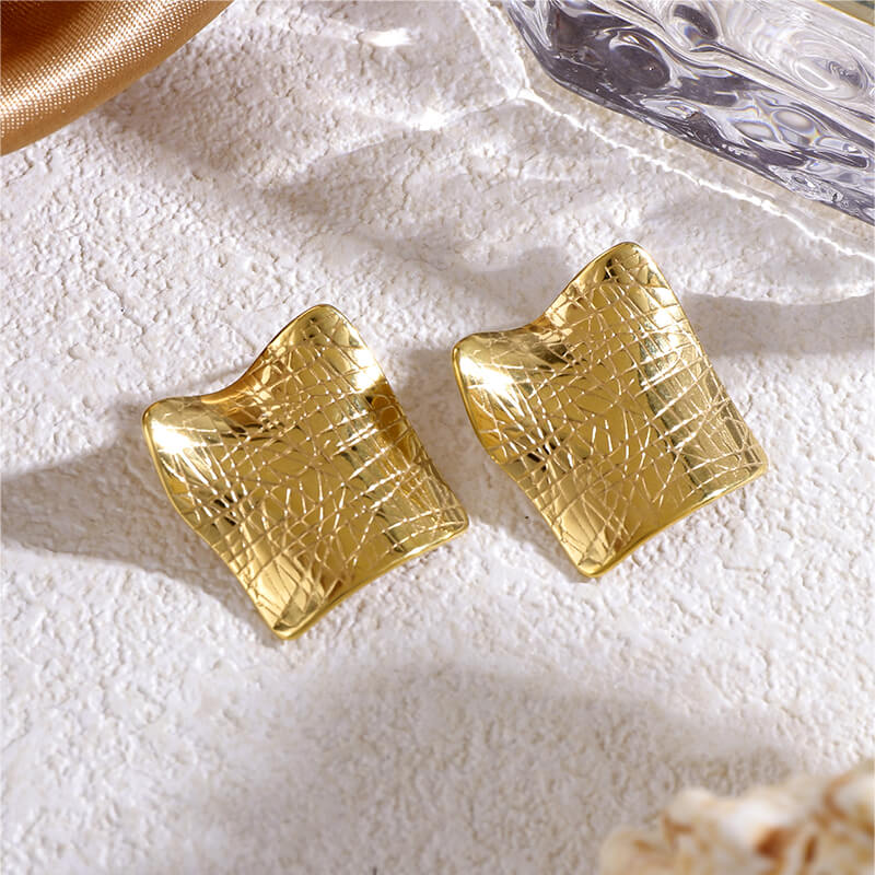 Hammered Gold Plated Jewelry Set in Irregular Square Design