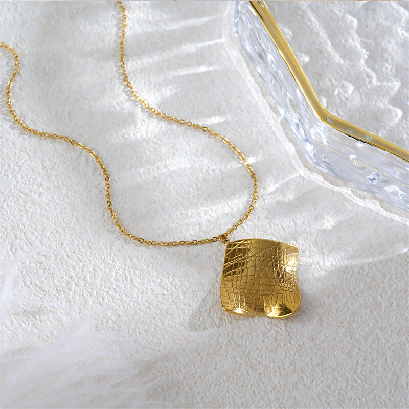 Hammered Gold Plated Jewelry Set in Irregular Square Design