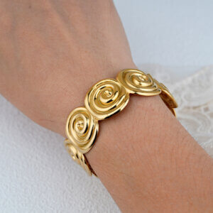 Ocean Inspired 18K Gold Plated Stainless Steel Seashell Cuff Bracelet