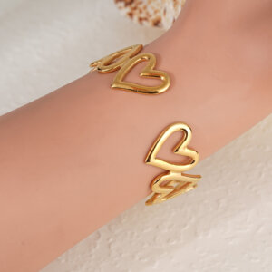 Elegant 18k Gold Plated Stainless Steel Openwork Heart Cuff Bracelet