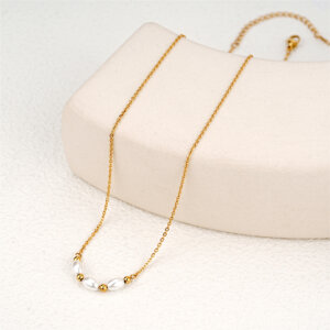 Elegant Freshwater Pearl Jewelry Set in 18K Gold Plating