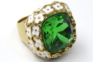 Justop Fashion Jewelry | Exploring Bold Artistic Jewelry Through Shape Texture and Color Play