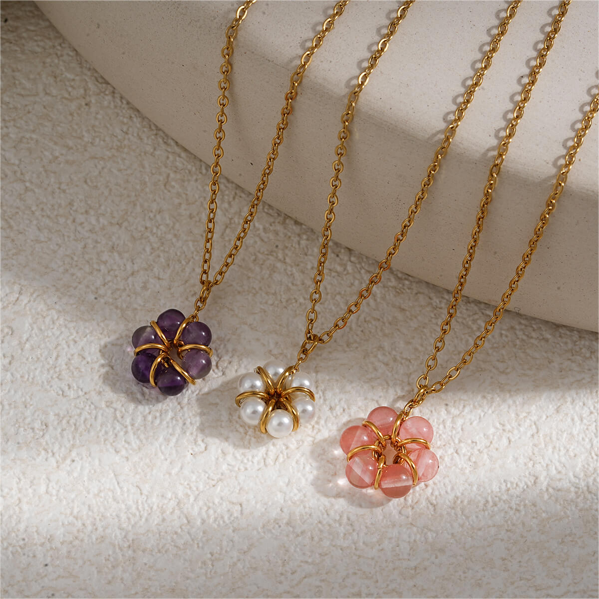 18K Gold Plated Stainless Steel Wire Wrapped Flower Pendant Necklace