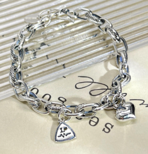 Justop Fashion Jewelry | Time-Worn Beauty: The Rise of Oxidized Gradient Jewelry Time-Worn Beauty: The Rise of Oxidized Gradient Jewelry