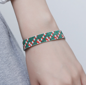 Introducción al bead weaving: guía para principiantes con mostacillas