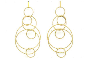 Why Interlocking Circle Earrings Are Dominating 2026 Jewelry Trends
