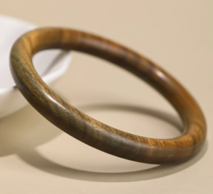 Justop Fashion Jewelry | El auge de los brazaletes de madera: donde la naturaleza se une al estilo moderno