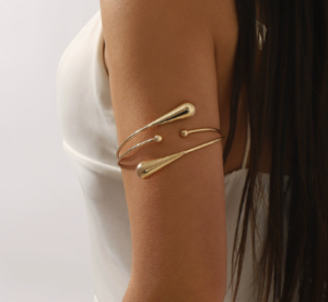 Justop Fashion Jewelry | De symbole de pouvoir à tendance moderne : l’histoire du bracelet de bras supérieur