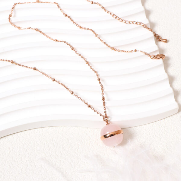 rose quartz necklace