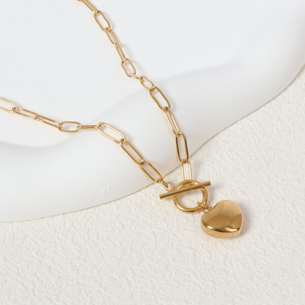 Minimalist 18K Gold Plated Stainless Steel Heart Pendant Necklace