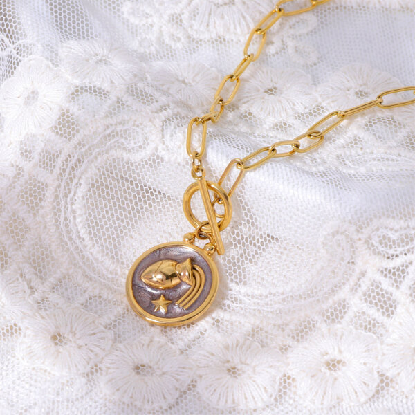Aquarius Zodiac Sign Necklace in 18k Gold Plated Stainless Steel