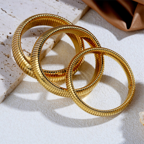 Flexible Chunky 18K Gold Plated Stainless Steel Bangle Set