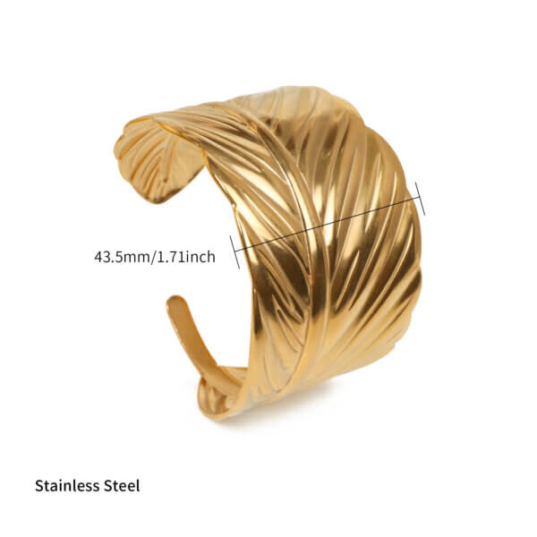 Nature Inspired Gold Leaf Bangle with Realistic Vein Texture