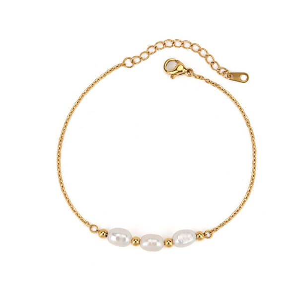Elegant Freshwater Pearl Jewelry Set in 18K Gold Plating