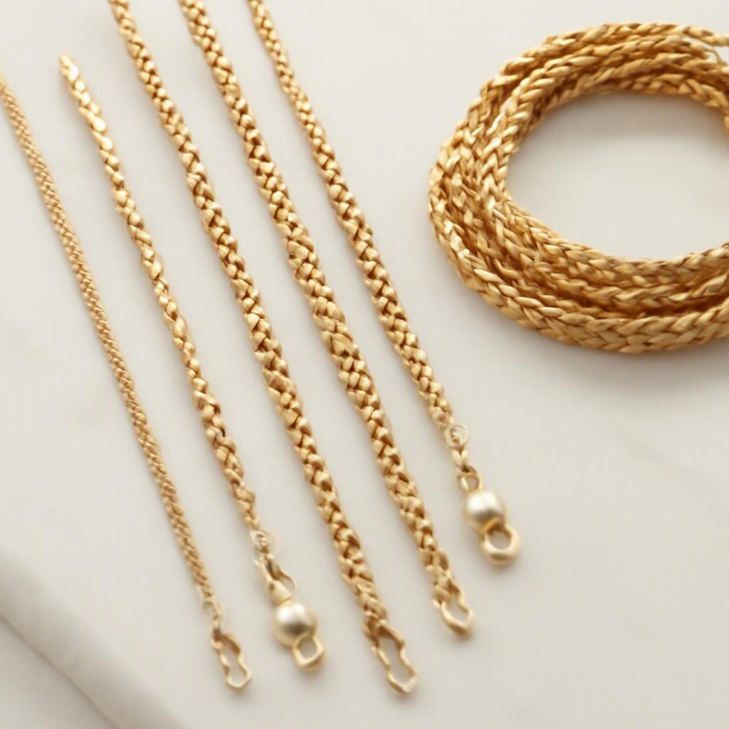 Justop Fashion Jewelry | Wholesale Gold Necklaces: A Comprehensive Guide to 14K Solid Gold Chains by Foot and Beyond Wholesale Gold Necklaces: A Comprehensive Guide to 14K Solid Gold Chains by Foot and Beyond